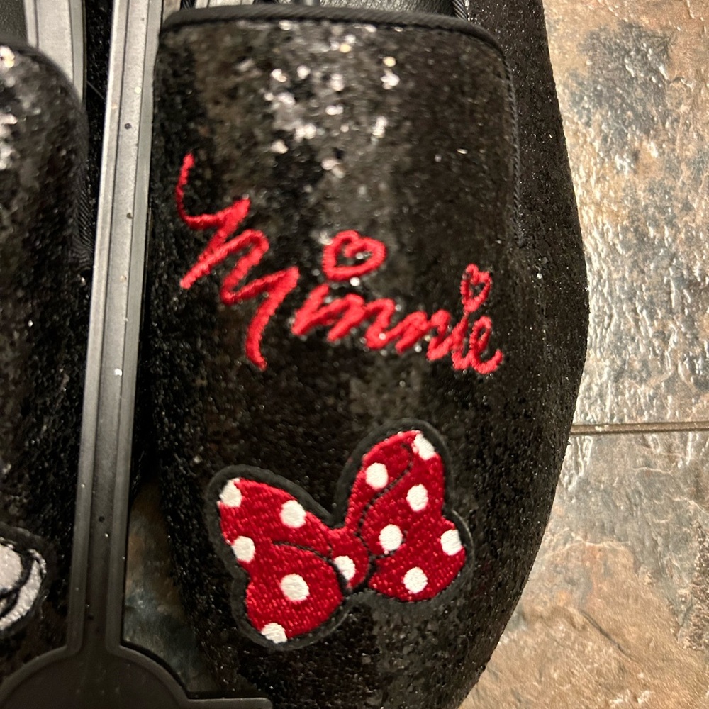 Black Minnie Mouse Sequin Loafers - Women - Picture 5 of 10